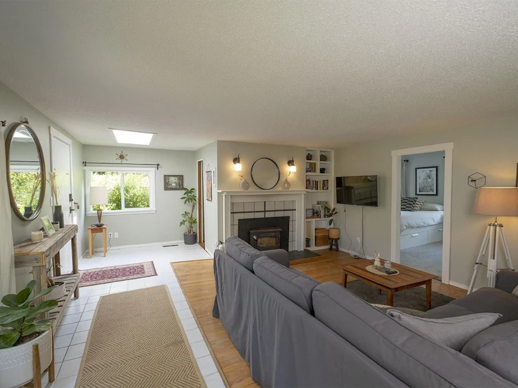 649 Dougall Road, Gibsons, BC, V0N 1V8 - 8