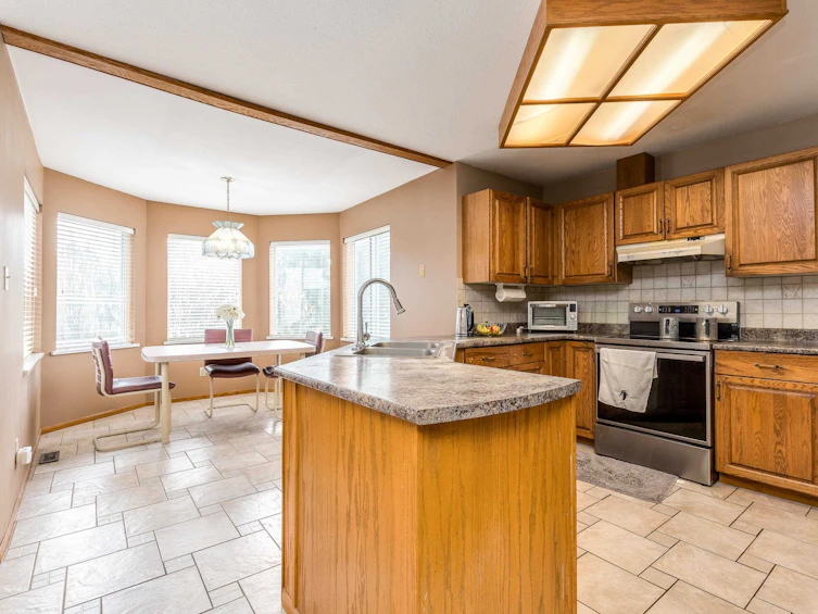 133 Warrick Street, Coquitlam, BC, V3K 5L3 - 3