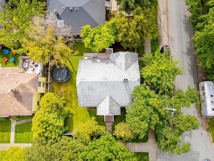 3925 Inverness Street, Vancouver, BC, V5V 4W4 - 39