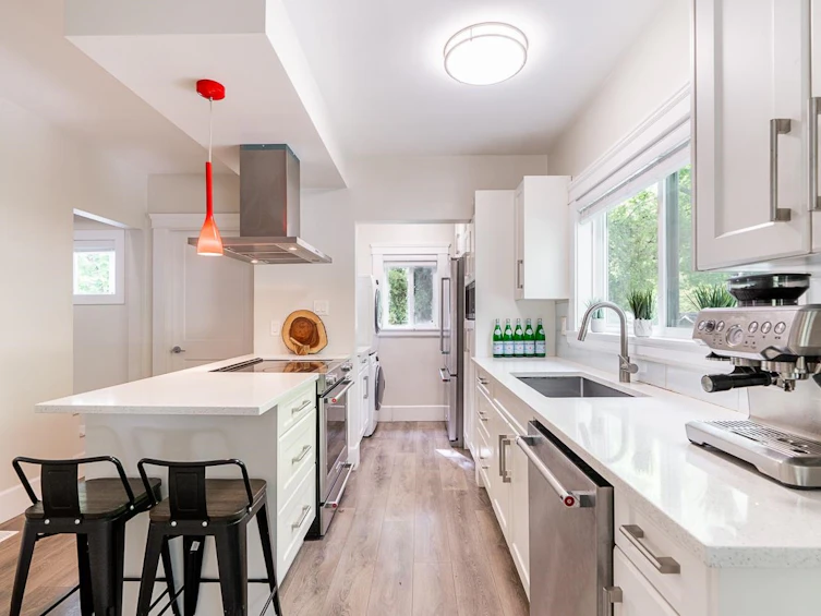 3925 Inverness Street, Vancouver, BC, V5V 4W4 - 8
