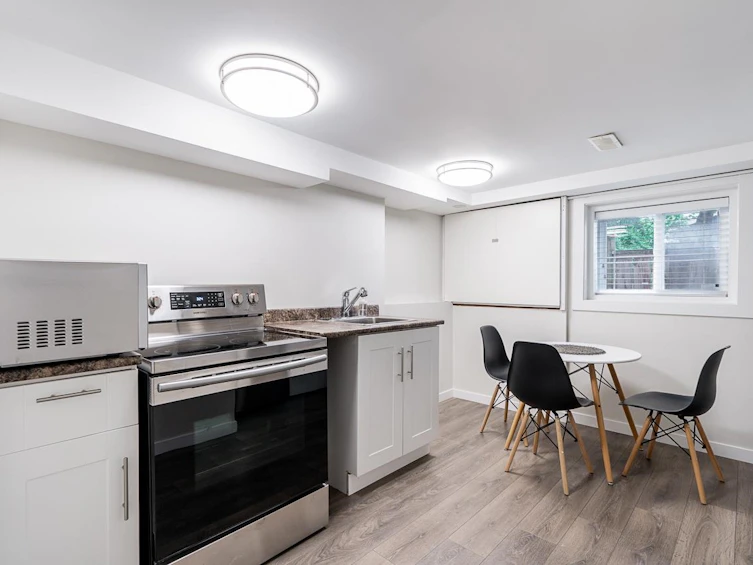 3925 Inverness Street, Vancouver, BC, V5V 4W4 - 24