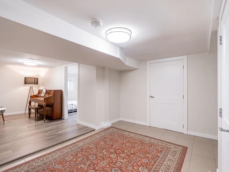 3925 Inverness Street, Vancouver, BC, V5V 4W4 - 21