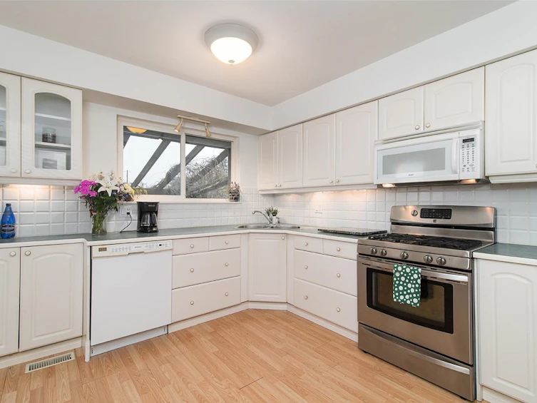 11423 94 Avenue, Delta, BC, V4C 3R3 - 6