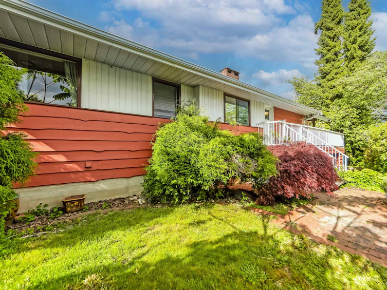 4872 Gilpin Court, Burnaby, BC, V5G 3A3 - 14