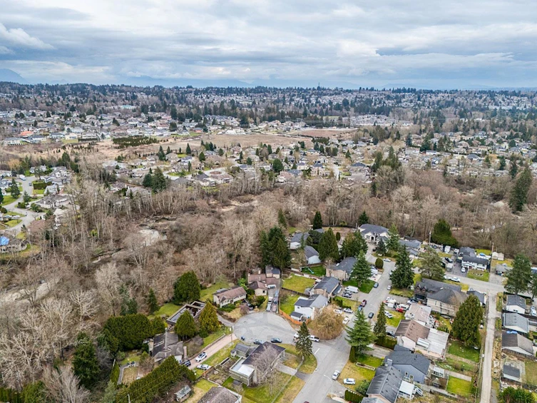 7976 141a Street, Surrey, BC, V3W 6L6 - 14