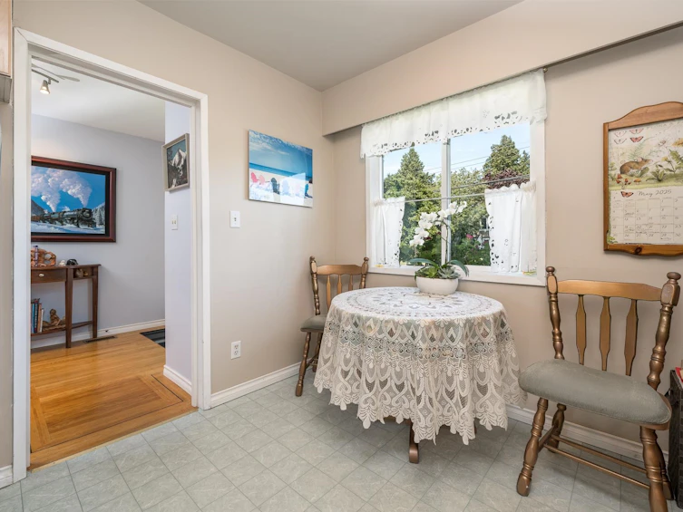 5282 Saratoga Drive, Delta, BC, V4M 2E9 - 11
