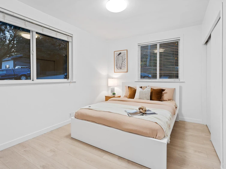 800 Calverhall Street, North Vancouver, BC, V7L 1X9 - 12