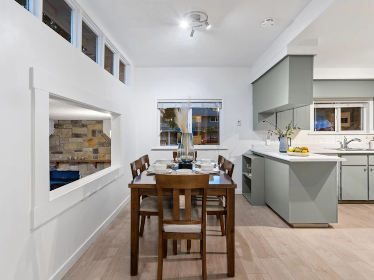 800 Calverhall Street, North Vancouver, BC, V7L 1X9 - 29