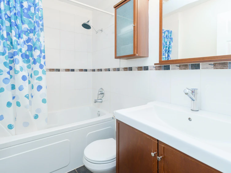 723 Appleyard Court, Port Moody, BC, V3H 3X1 - 16