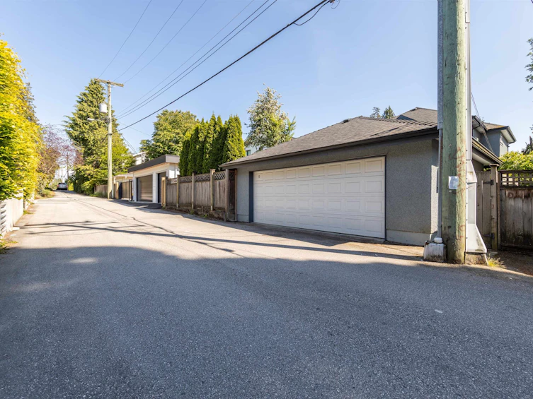 1861 W 58th Avenue, Vancouver, BC, V6P 1X1 - 23