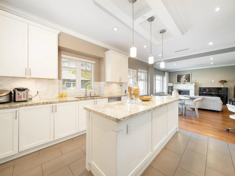 1861 W 58th Avenue, Vancouver, BC, V6P 1X1 - 2