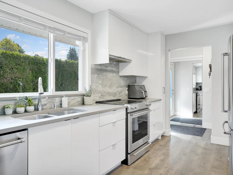 4449 Derby Place, North Vancouver, BC, V7R 3R9 - 9