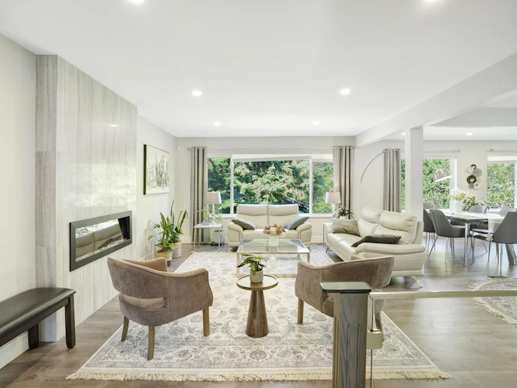 4449 Derby Place, North Vancouver, BC, V7R 3R9 - 2