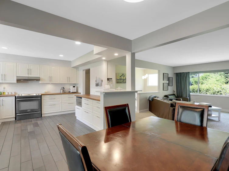 1110 53a Street, Delta, BC, V4M 3E3 - 5