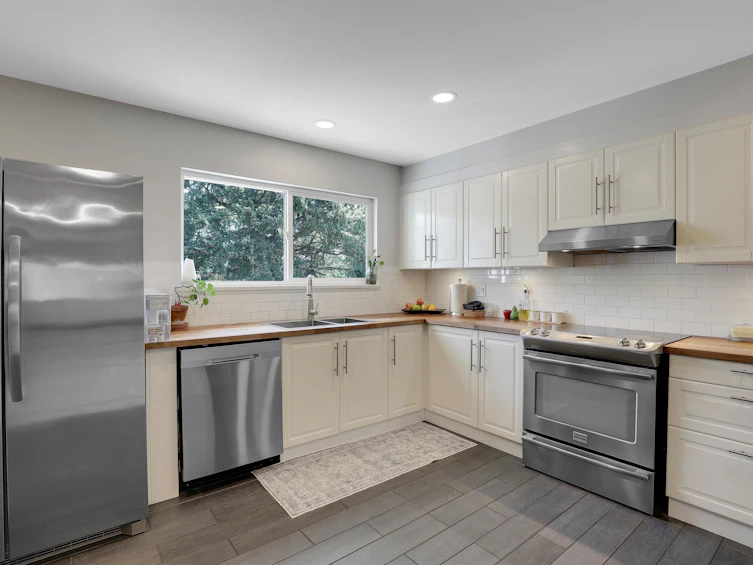 1110 53a Street, Delta, BC, V4M 3E3 - 6
