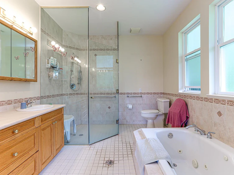 22279 57a Avenue, Langley, BC, V2Y 2L9 - 24