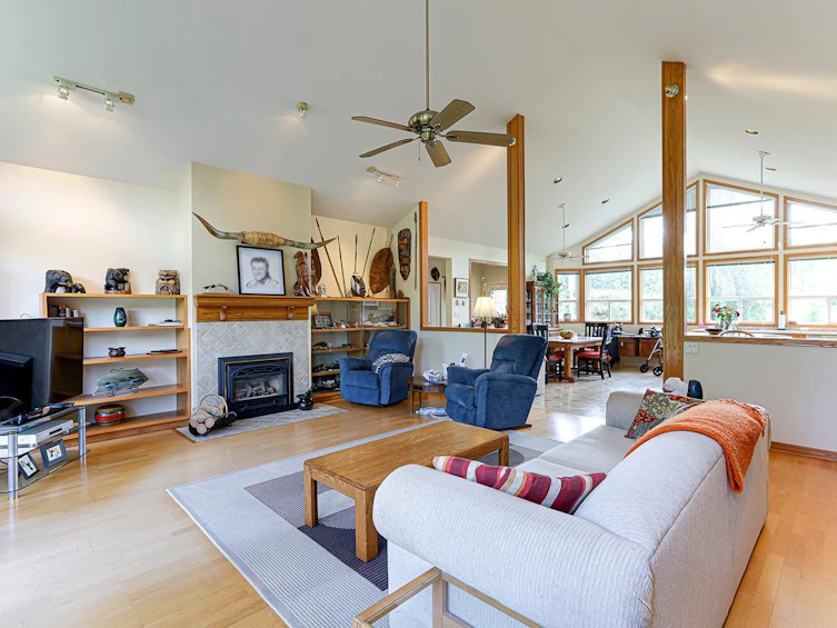 22279 57a Avenue, Langley, BC, V2Y 2L9 - 11