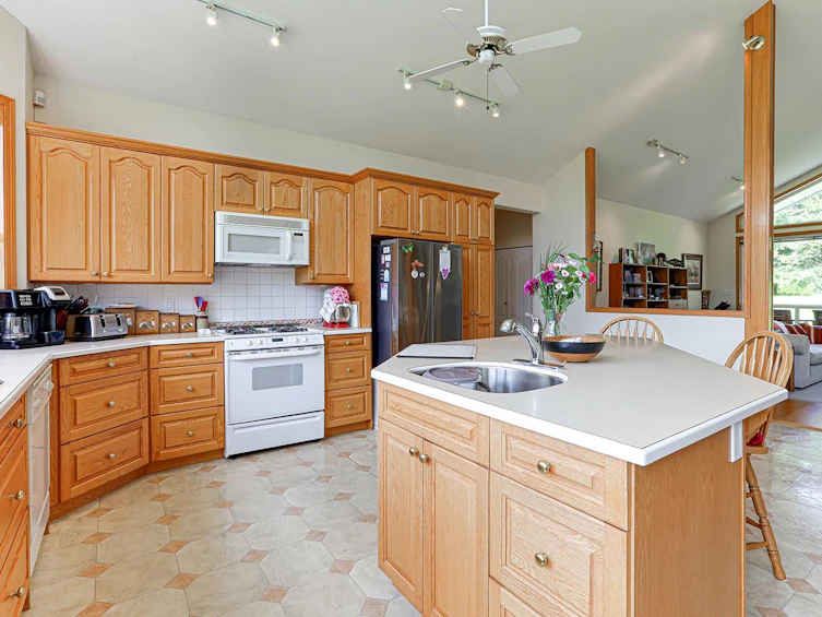 22279 57a Avenue, Langley, BC, V2Y 2L9 - 19
