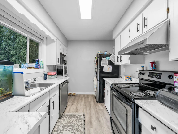 32064 Joyce Avenue, Abbotsford, BC, V2T 1B7 - 7