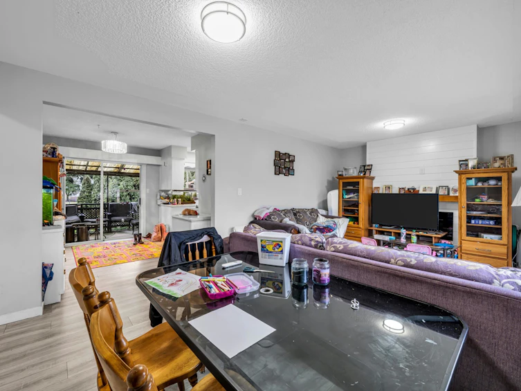32064 Joyce Avenue, Abbotsford, BC, V2T 1B7 - 12
