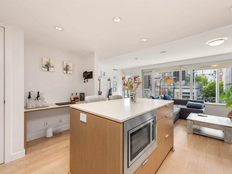 208-161 E 1st Avenue, Vancouver, BC, V6A 0G1 - 5