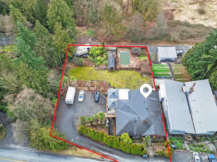6352 Marine Drive, Burnaby, BC, V3N 2Y3