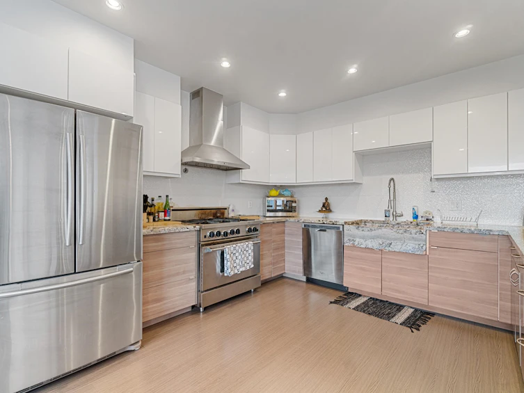 6352 Marine Drive, Burnaby, BC, V3N 2Y3 - 4