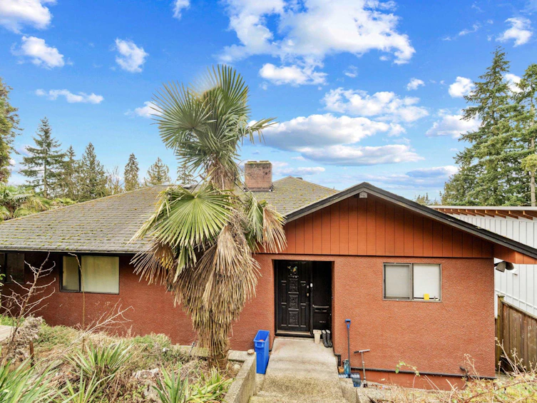 6352 Marine Drive, Burnaby, BC, V3N 2Y3 - 2