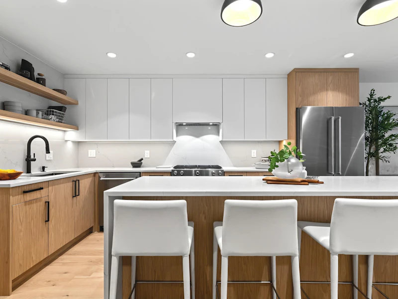 410 - 288 E 6th Street, North Vancouver BC V7L 1P5