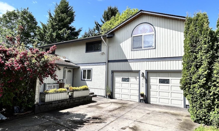 8160 Rosebank Crescent