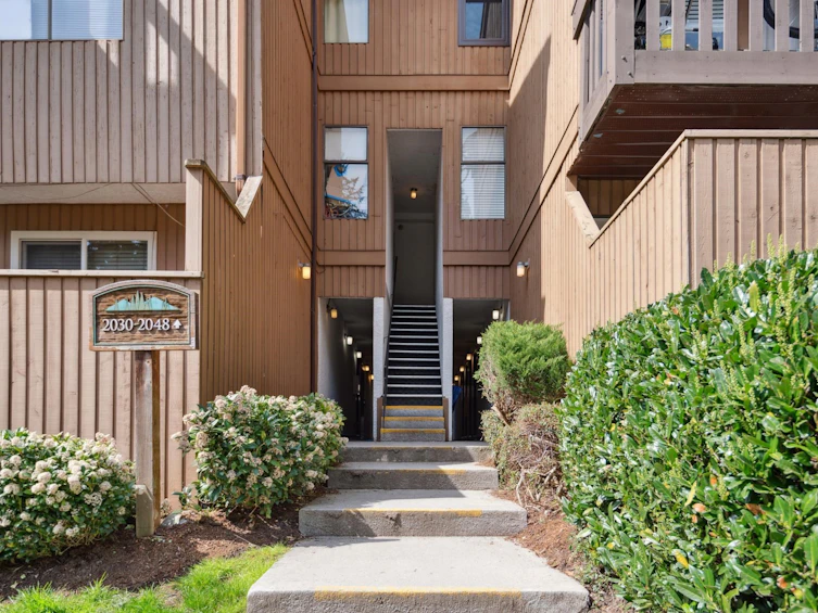 2030 Purcell Way, North Vancouver, BC, V7J 3K3 - 26
