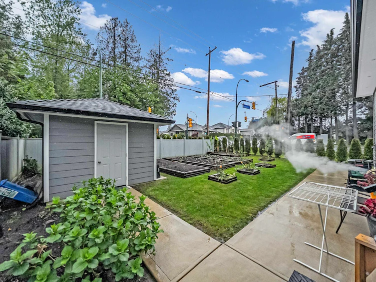 950 Foster Avenue, Coquitlam, BC, V3J 2M2 - 7