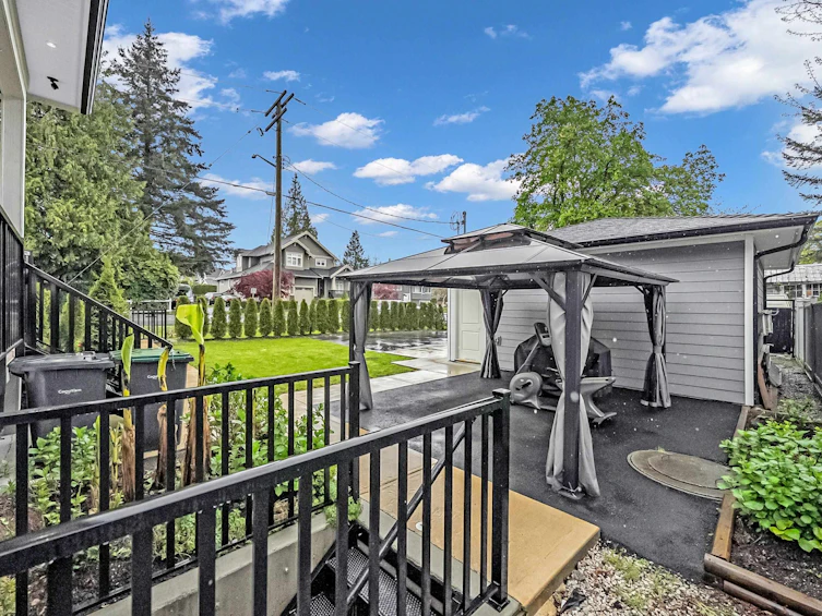 950 Foster Avenue, Coquitlam, BC, V3J 2M2 - 6