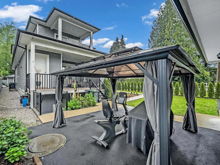 950 Foster Avenue, Coquitlam, BC, V3J 2M2 - 5