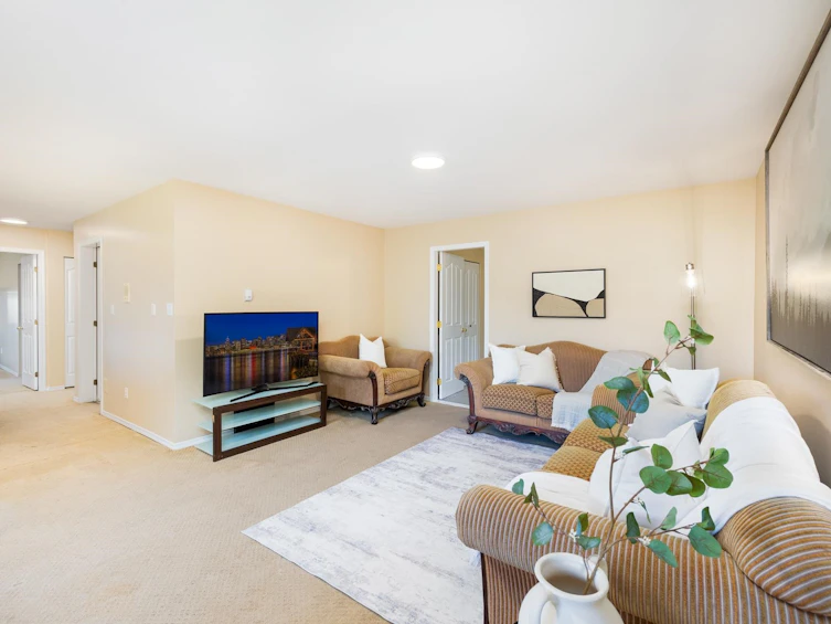 1431 Pinetree Way, Coquitlam, BC, V3E 2T6 - 32