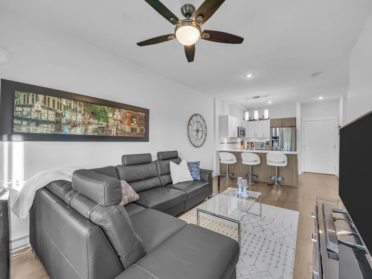 405-8733 160 Street, Surrey, BC, V4N 6P9 - 8
