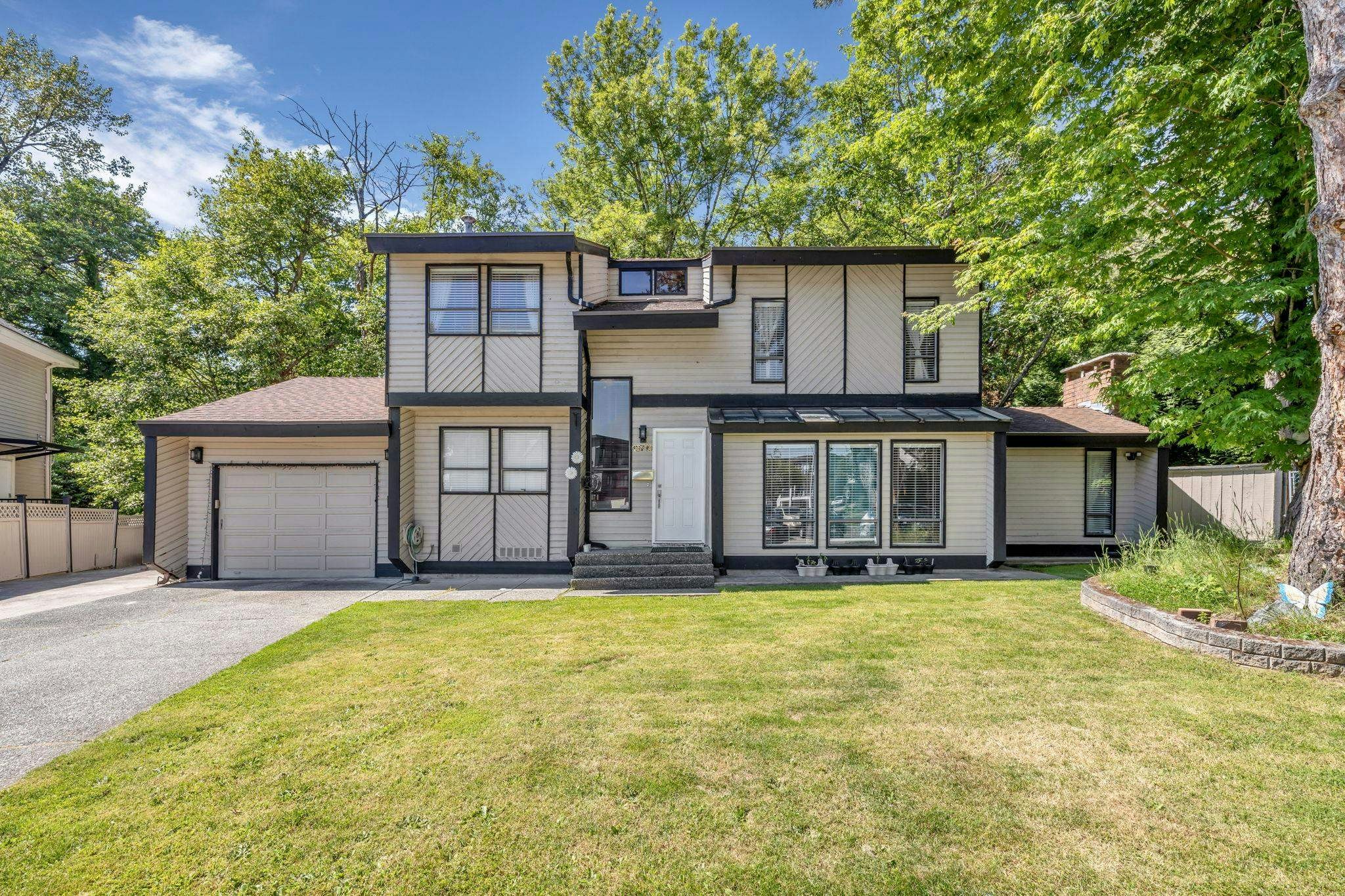 For Sale: 13719 Glen Place, Surrey, BC - REW