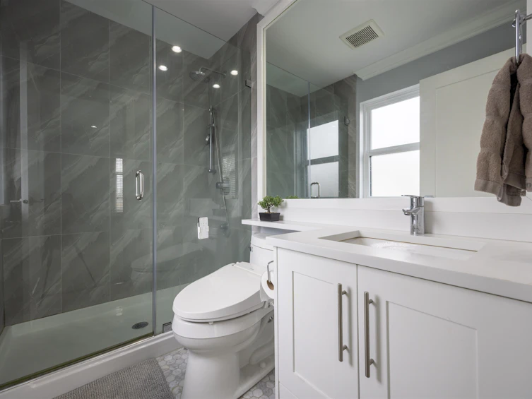 7588 13th Street, Burnaby, BC, V3N 0H3 - 9