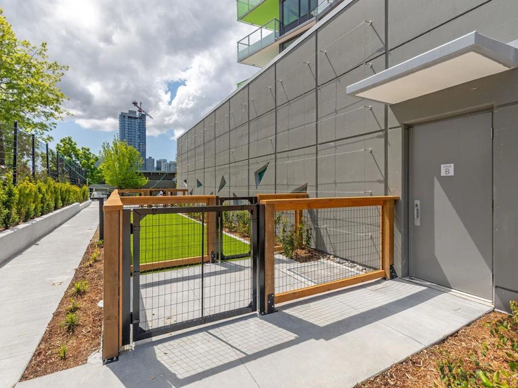401-10428 Whalley Boulevard, Surrey, BC, V3T 0W2 - 27