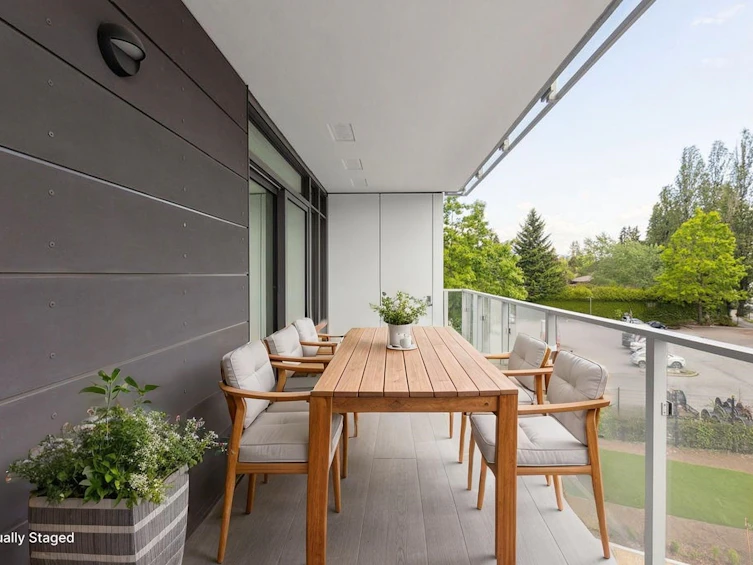 401-10428 Whalley Boulevard, Surrey, BC, V3T 0W2 - 16