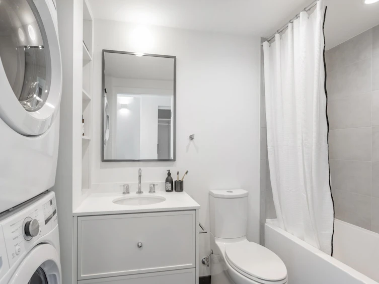585 W 26th Avenue, Vancouver, BC, V5Z 2E4 - 25