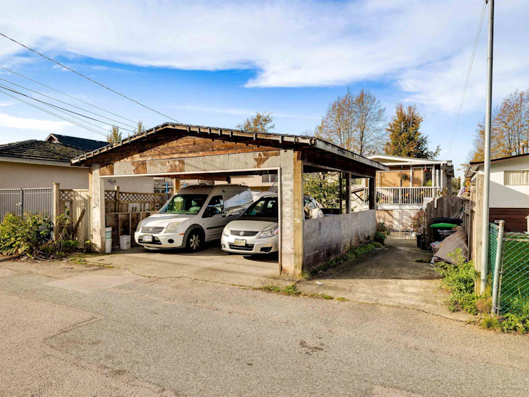 5888 Ormidale Street, Vancouver, BC, V5R 4R3 - 2