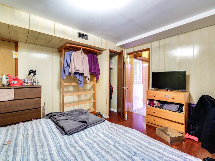5888 Ormidale Street, Vancouver, BC, V5R 4R3 - 21