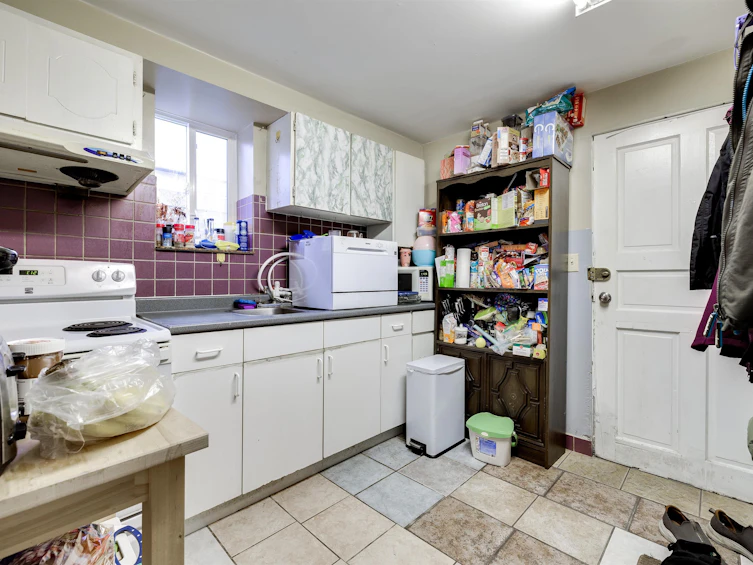 5888 Ormidale Street, Vancouver, BC, V5R 4R3 - 23