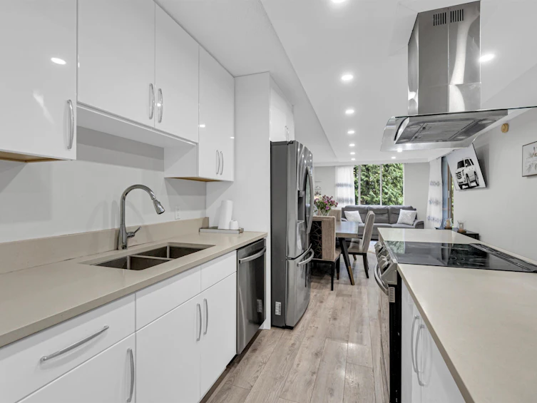 505-2012 Fullerton Avenue, North Vancouver, BC, V7P 3E3