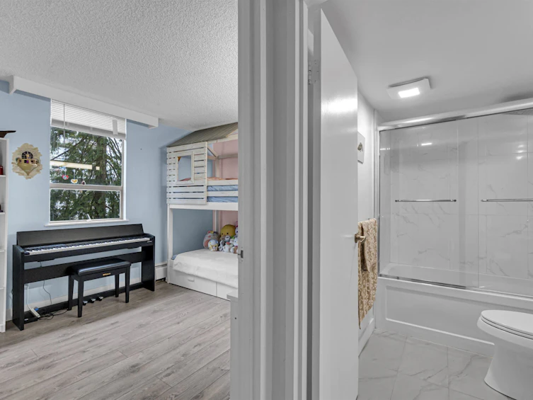 505-2012 Fullerton Avenue, North Vancouver, BC, V7P 3E3 - 9