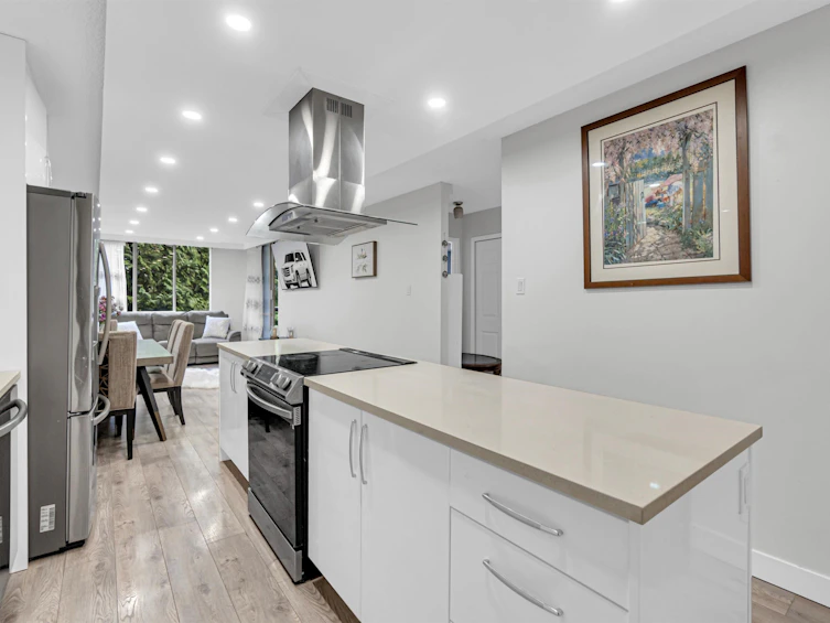 505-2012 Fullerton Avenue, North Vancouver, BC, V7P 3E3 - 2