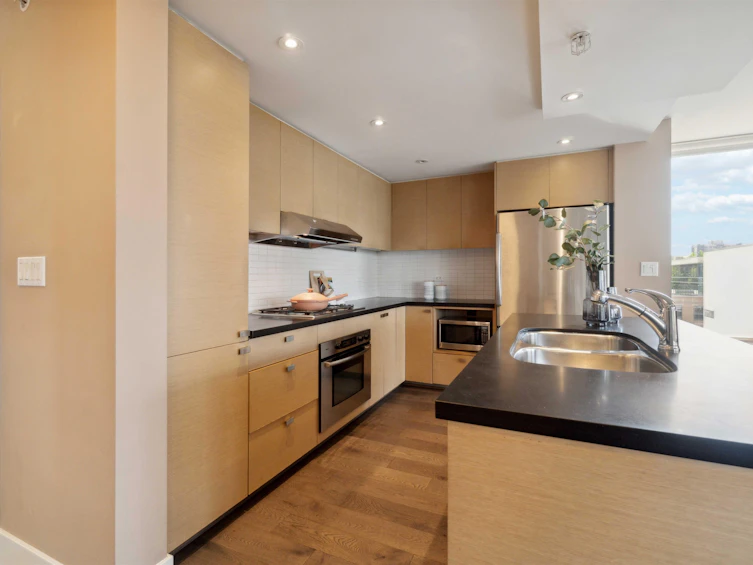 704-1530 W 8th Avenue, Vancouver, BC, V6J 5M6 - 11