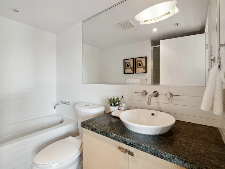 704-1530 W 8th Avenue, Vancouver, BC, V6J 5M6 - 16