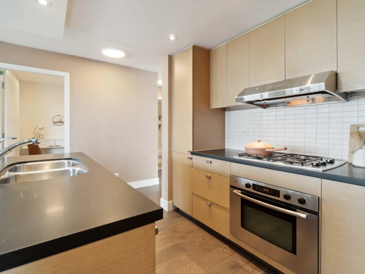 704-1530 W 8th Avenue, Vancouver, BC, V6J 5M6 - 12